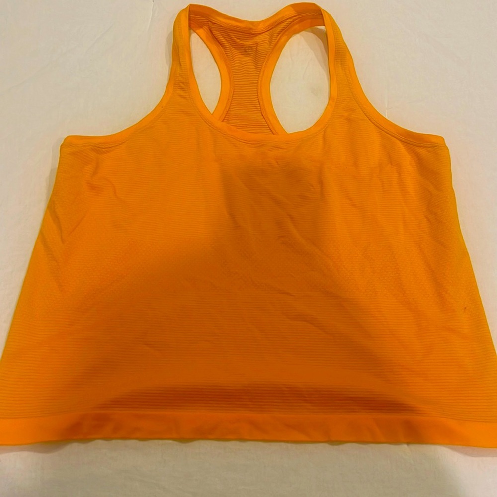 Lululemon size 14